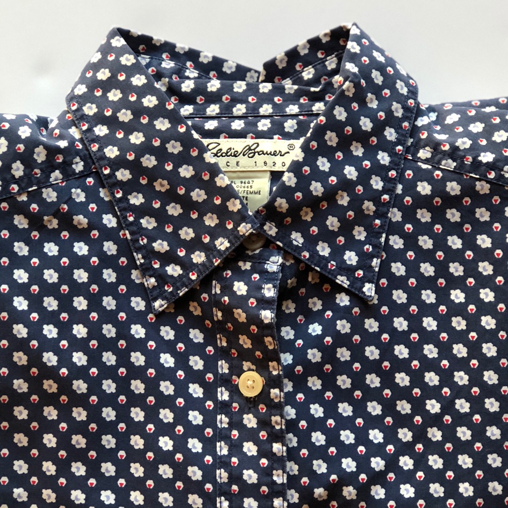 Eddie Bauer Patterned Button Down Clouds&Triangles